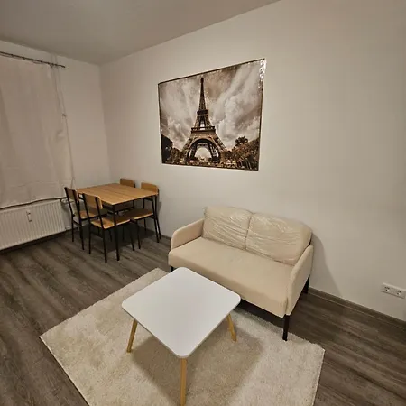 דירה Zentrales & Gemuetliches Apartment In Wolfsburg - Selbst-Check-In Per Code וולפסבורג